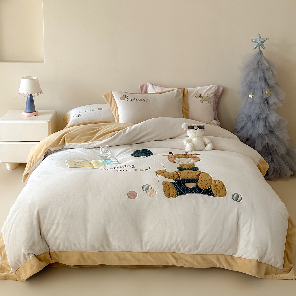 91家纺网 家纺一手货源 找家纺 （总）泽西家纺+V17798841158发大图 2025新品秋冬加厚保暖240克奶肤绒宽边卡通牛奶绒四件套