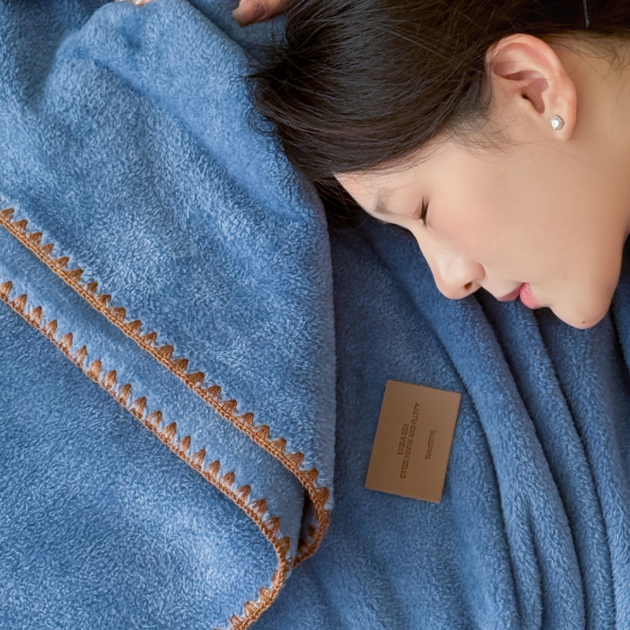 91家纺网 家纺一手货源 找家纺 格真 2025新款高克重双面仿羊绒多功能毯毛毯盖毯沙发毯午睡毯披肩毯-系列二 蓝宝石