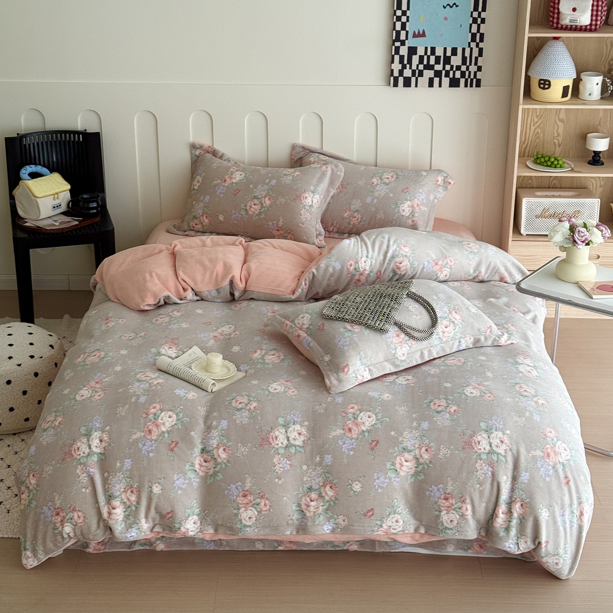 91家纺网 家纺一手货源 找家纺 于果 2025新款牛奶绒印花四件套 花韵玫瑰-咖