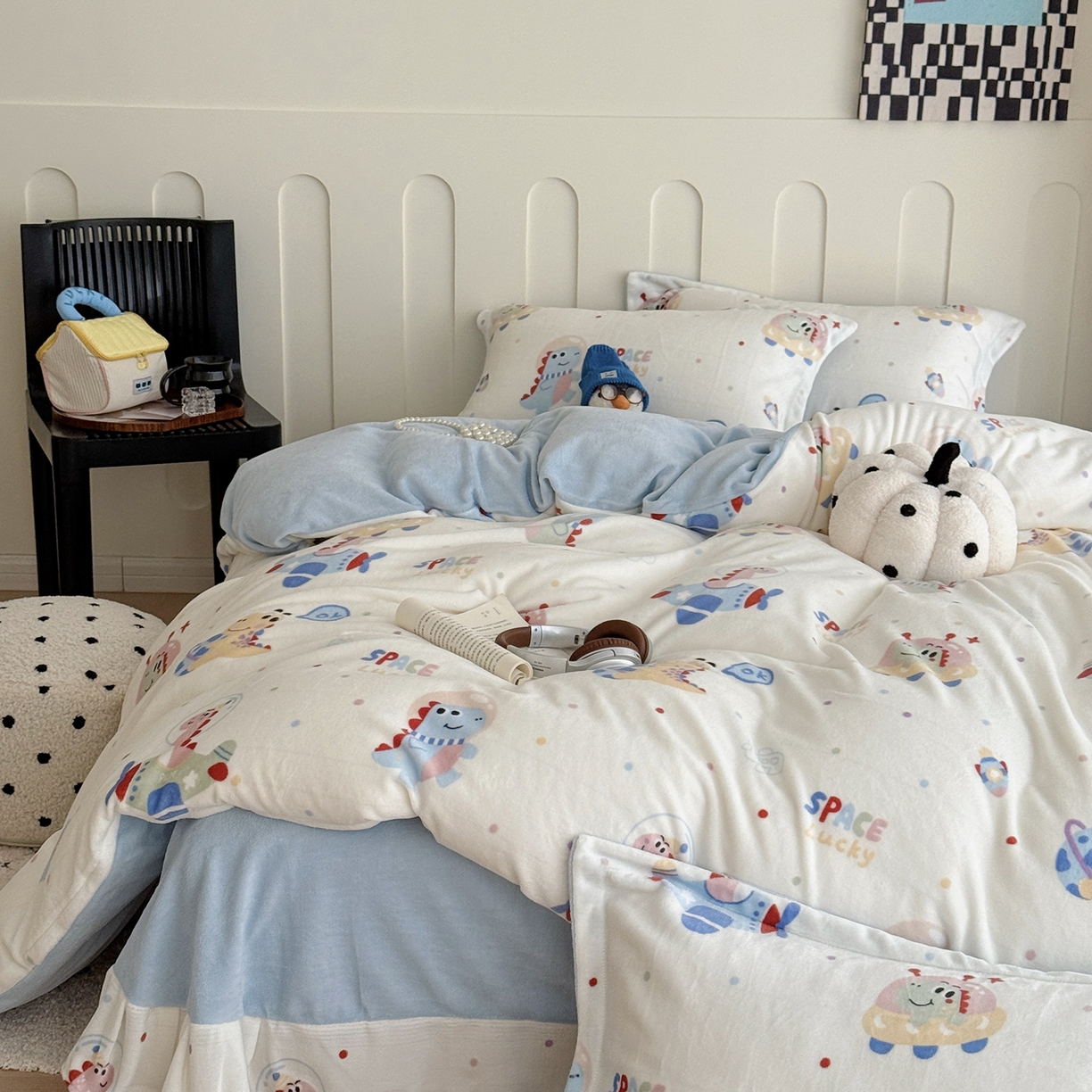 于果 2025新款牛奶绒印花四件套 恐龙星球