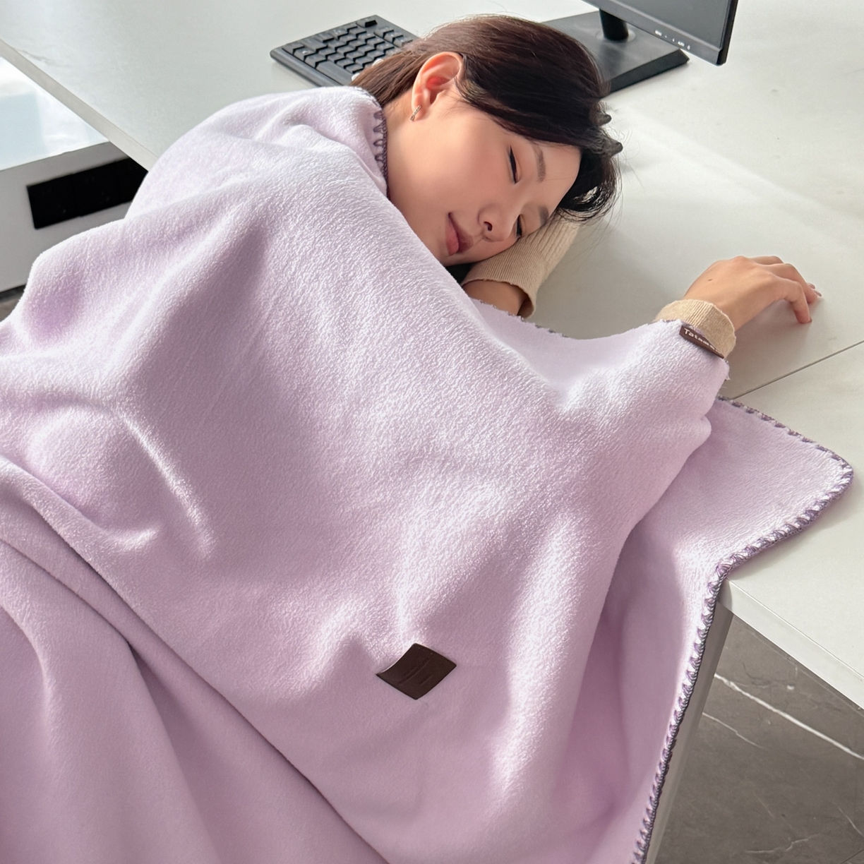 91家纺网 家纺一手货源 找家纺 格真 2025新款高克重双面仿羊绒多功能毯毛毯盖毯沙发毯午睡毯披肩毯-系列二 香芋紫