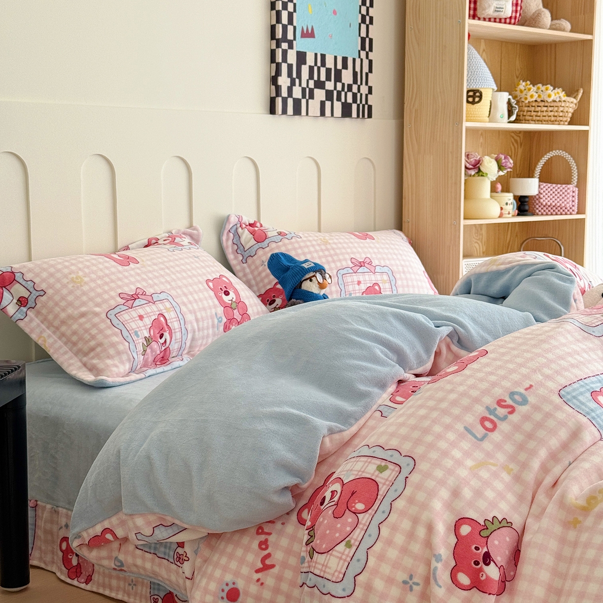 91家纺网 家纺一手货源 找家纺 于果 2025新款牛奶绒印花四件套 快乐回忆