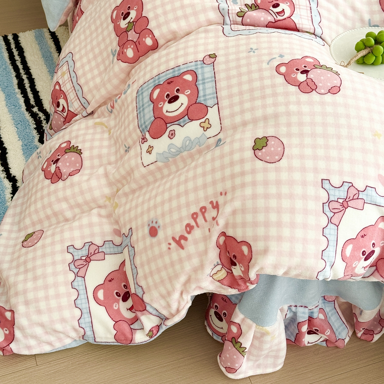 91家纺网 家纺一手货源 找家纺 于果 2025新款牛奶绒印花四件套 快乐回忆