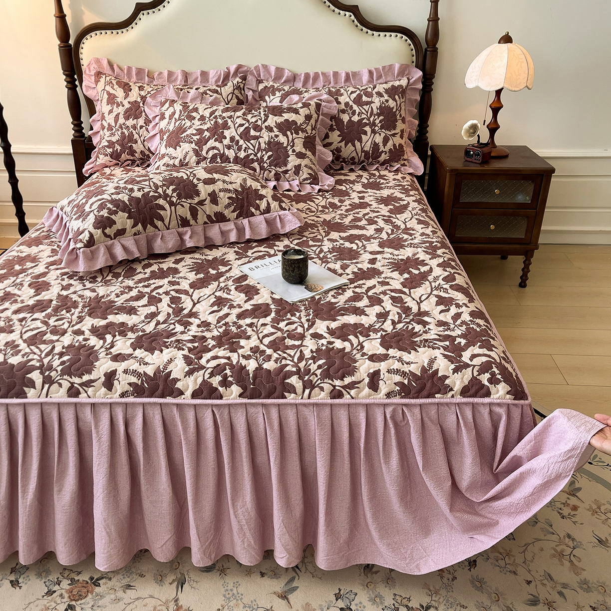 91家纺网 家纺一手货源 找家纺 笠裙家纺 2025新款加厚云感水洗棉印花夹棉床裙床罩 扶桑花