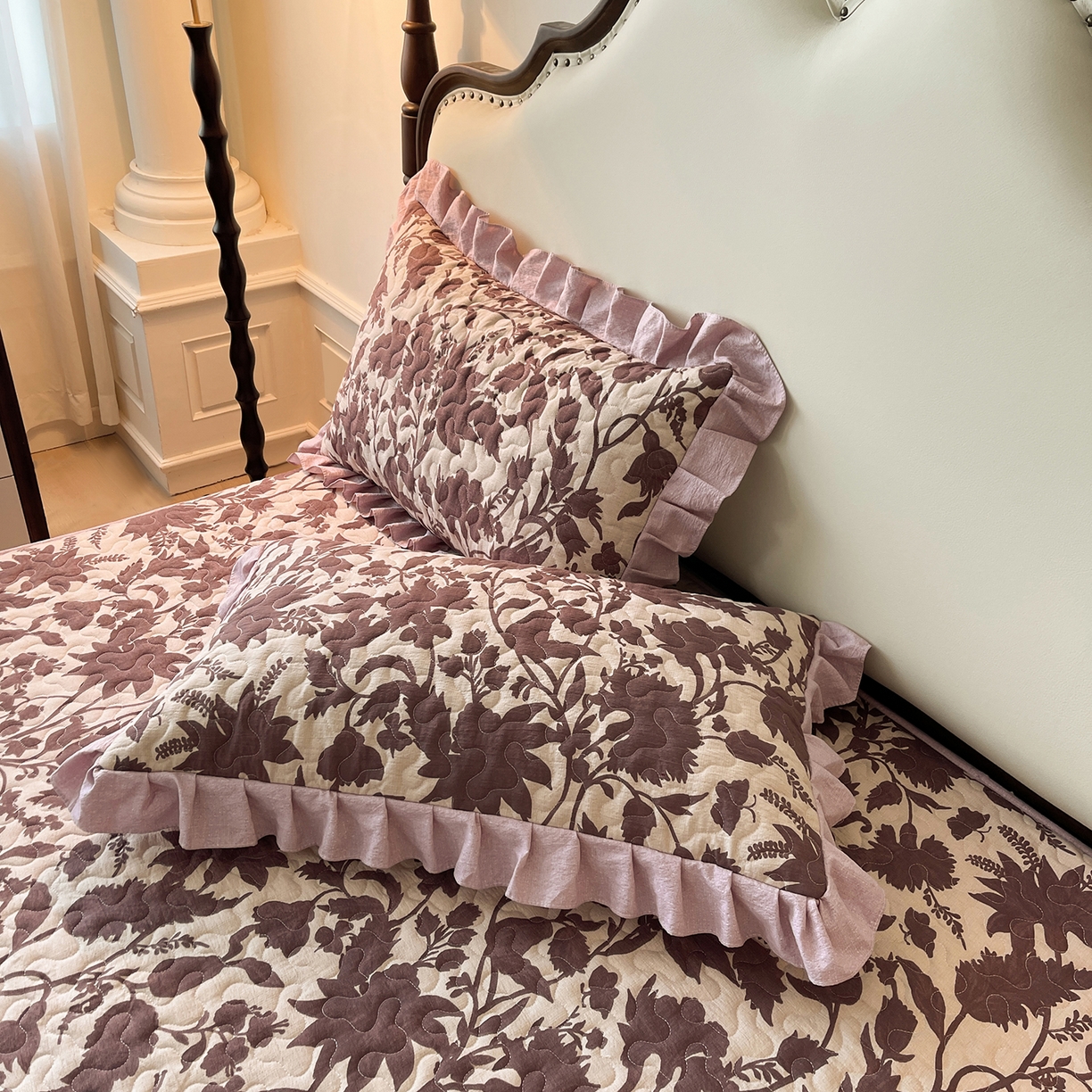 91家纺网 家纺一手货源 找家纺 笠裙家纺 2025新款加厚云感水洗棉印花夹棉床裙床罩 扶桑花