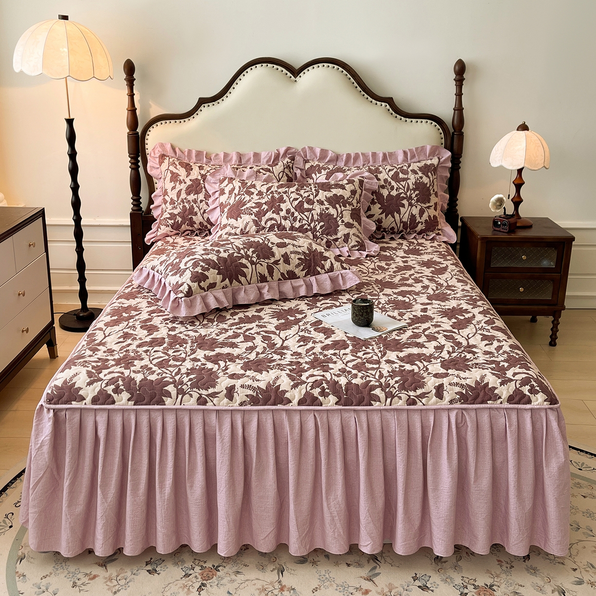 91家纺网 家纺一手货源 找家纺 笠裙家纺 2025新款加厚云感水洗棉印花夹棉床裙床罩 扶桑花