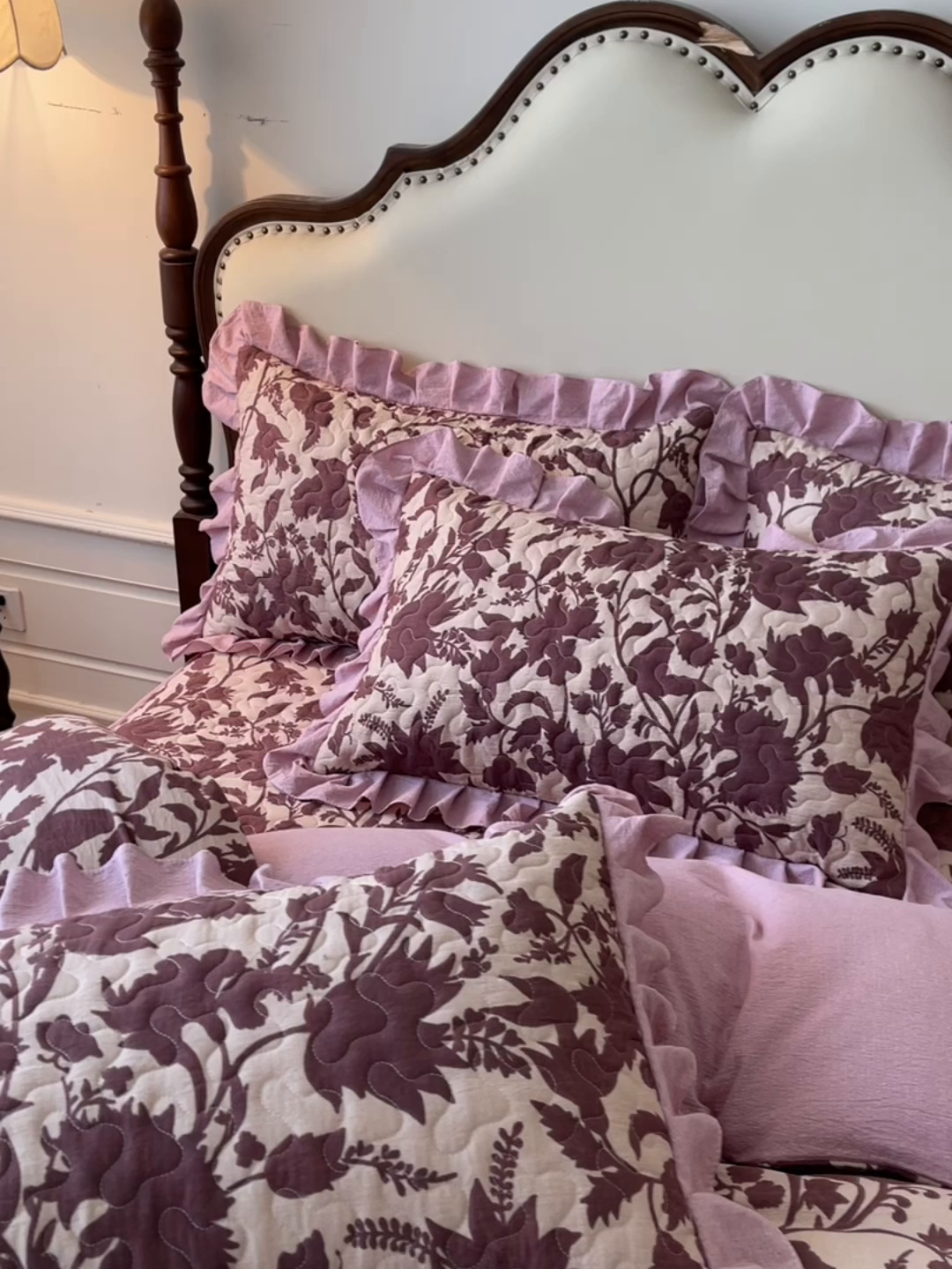 91家纺网 家纺一手货源 找家纺 笠裙家纺 2025新款加厚云感水洗棉印花夹棉床裙床罩 扶桑花