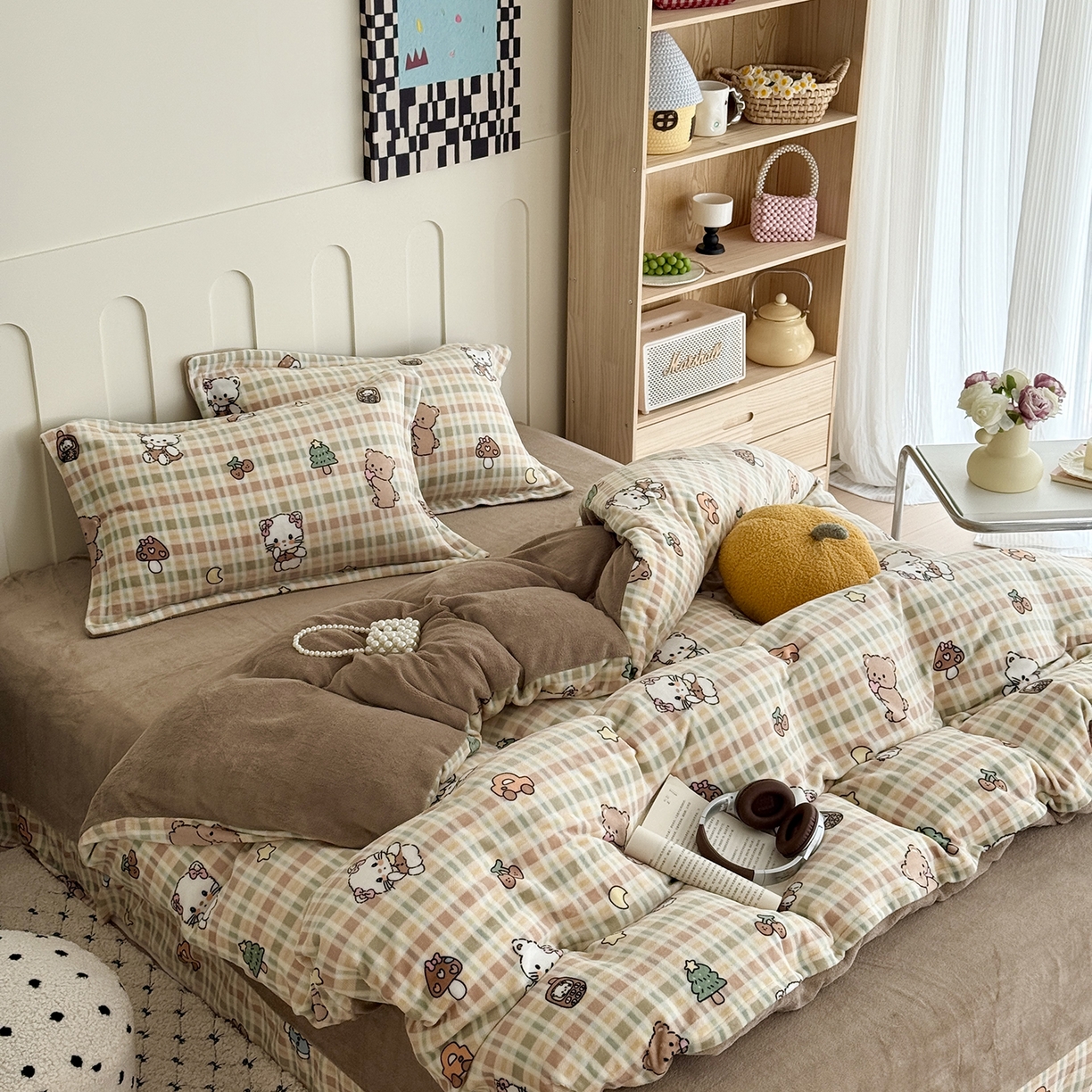 91家纺网 家纺一手货源 找家纺 于果 2025新款牛奶绒印花四件套 萌宠乐动