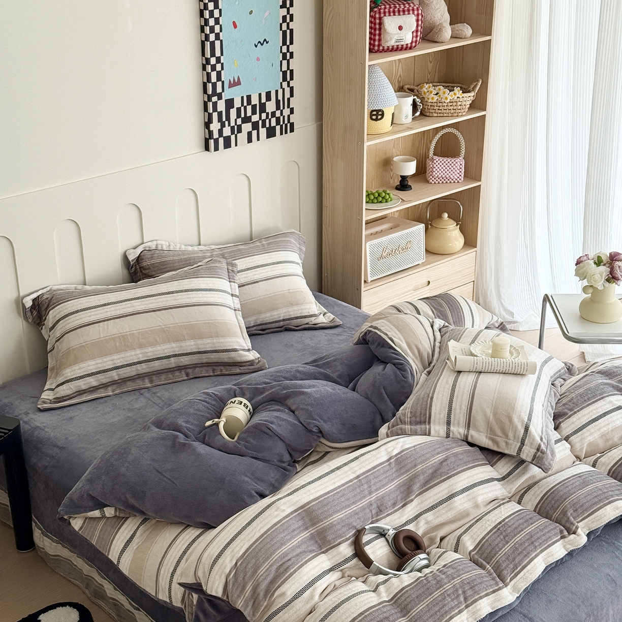 91家纺网 家纺一手货源 找家纺 于果 2025新款牛奶绒印花四件套 摩登时尚