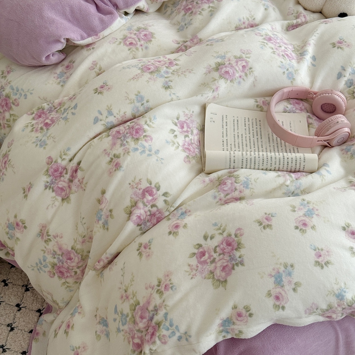 91家纺网 家纺一手货源 找家纺 于果 2025新款牛奶绒印花四件套 沐熙花