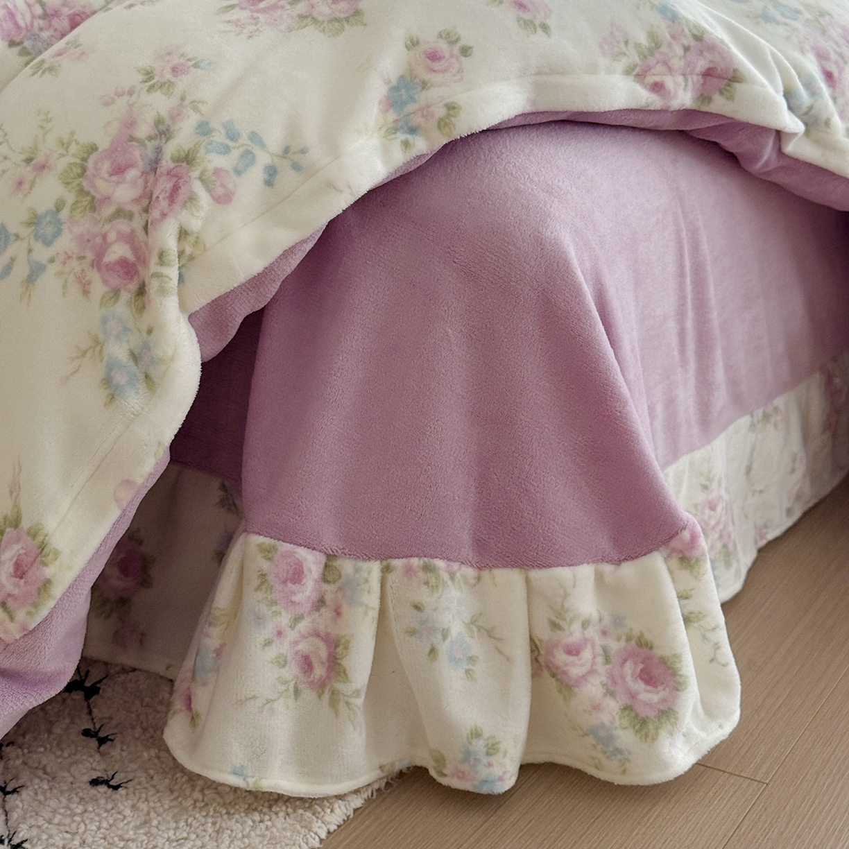 91家纺网 家纺一手货源 找家纺 于果 2025新款牛奶绒印花四件套 沐熙花