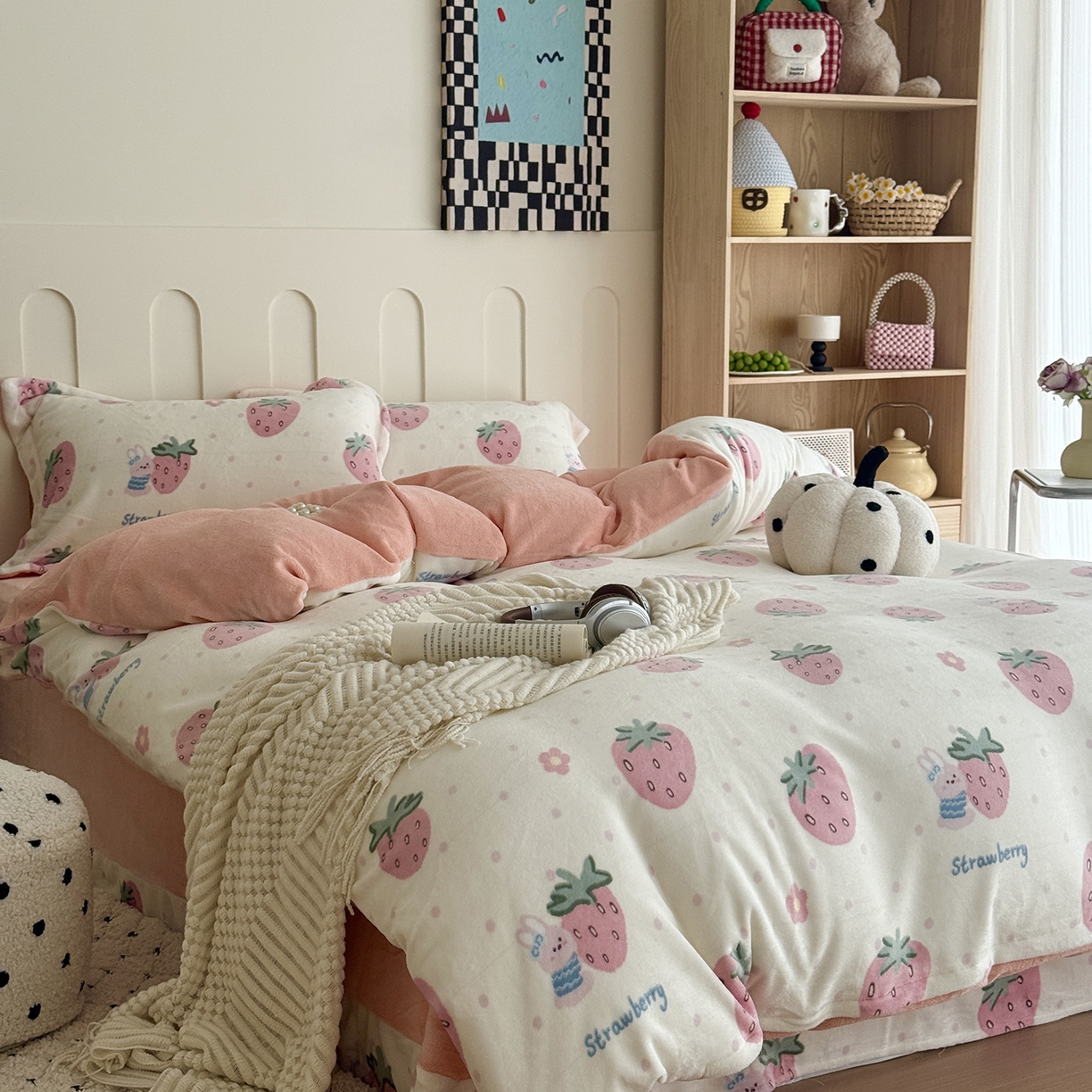 91家纺网 家纺一手货源 找家纺 于果 2025新款牛奶绒印花四件套 奶油草莓