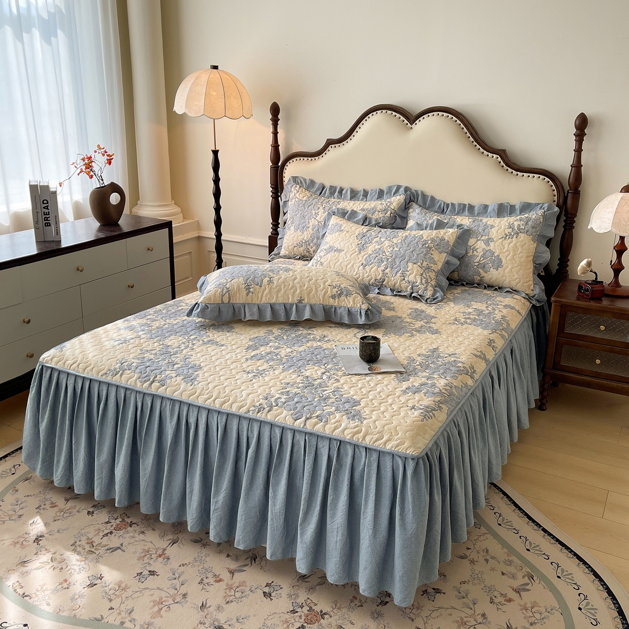 91家纺网 家纺一手货源 找家纺 笠裙家纺 2025新款加厚云感水洗棉印花夹棉床裙床罩 兰亭序