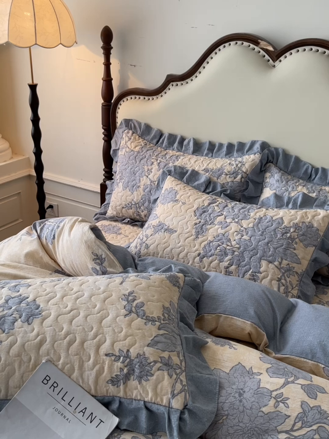 91家纺网 家纺一手货源 找家纺 笠裙家纺 2025新款加厚云感水洗棉印花夹棉床裙床罩 兰亭序