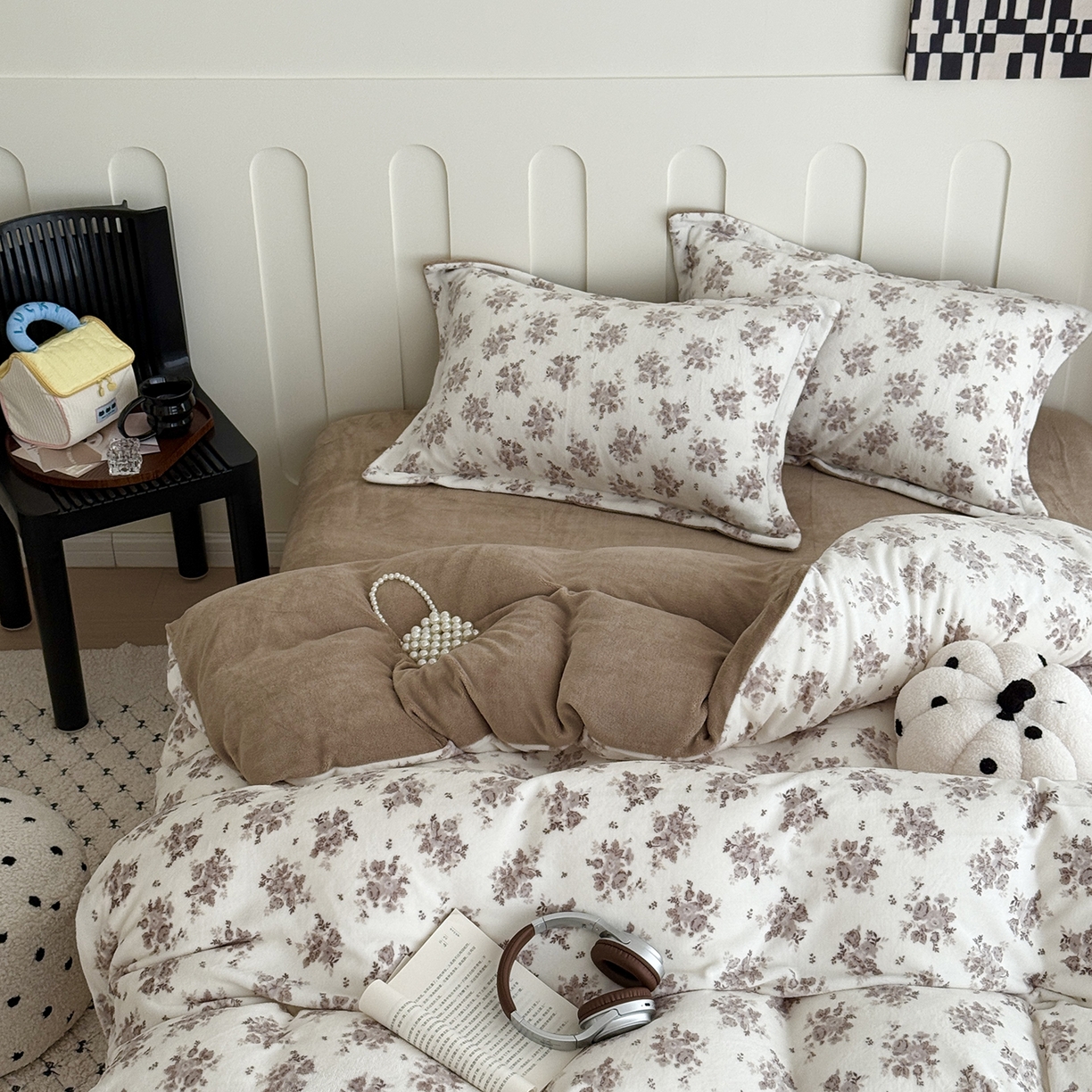 91家纺网 家纺一手货源 找家纺 于果 2025新款牛奶绒印花四件套 清新花梦