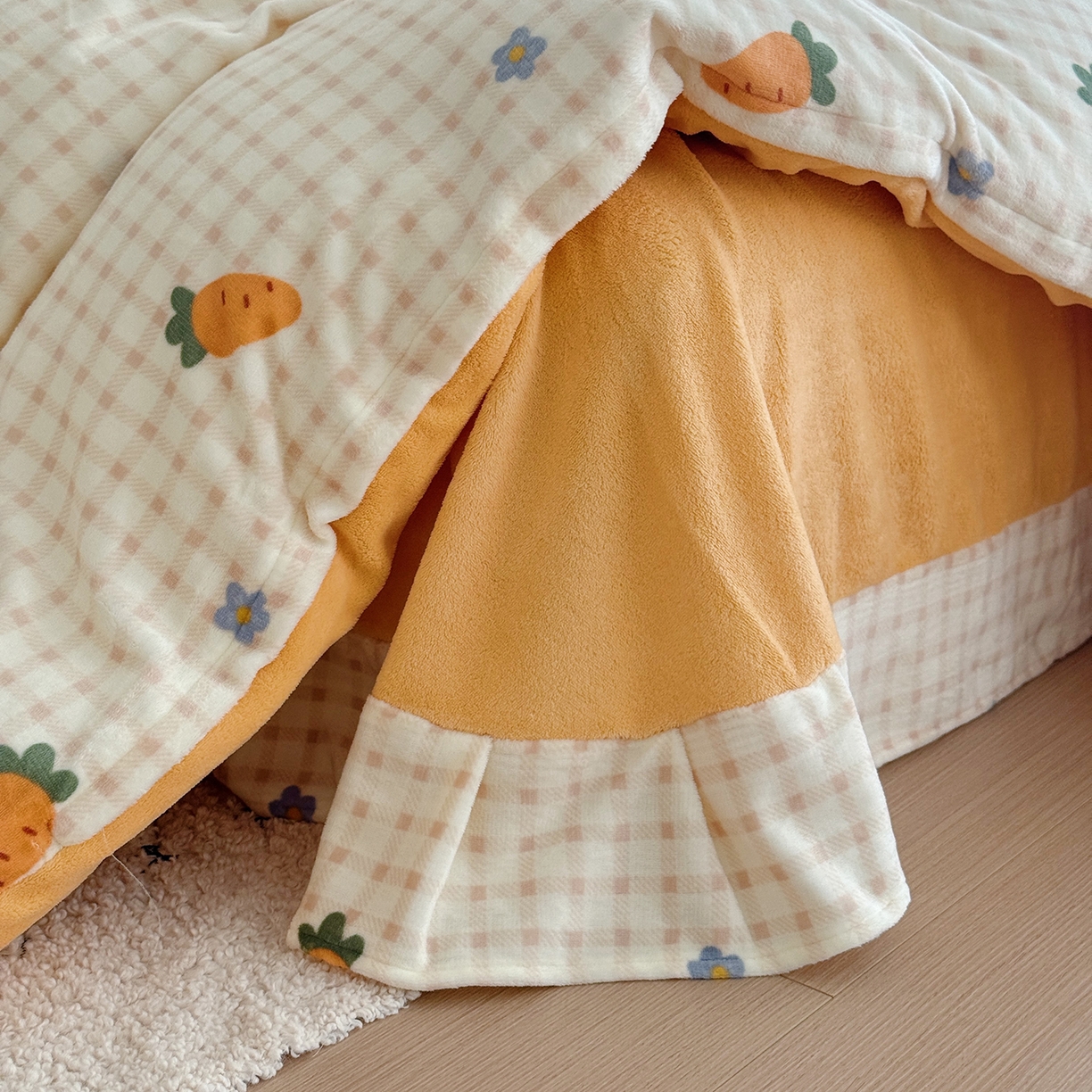 91家纺网 家纺一手货源 找家纺 于果 2025新款牛奶绒印花四件套 甜心萝卜