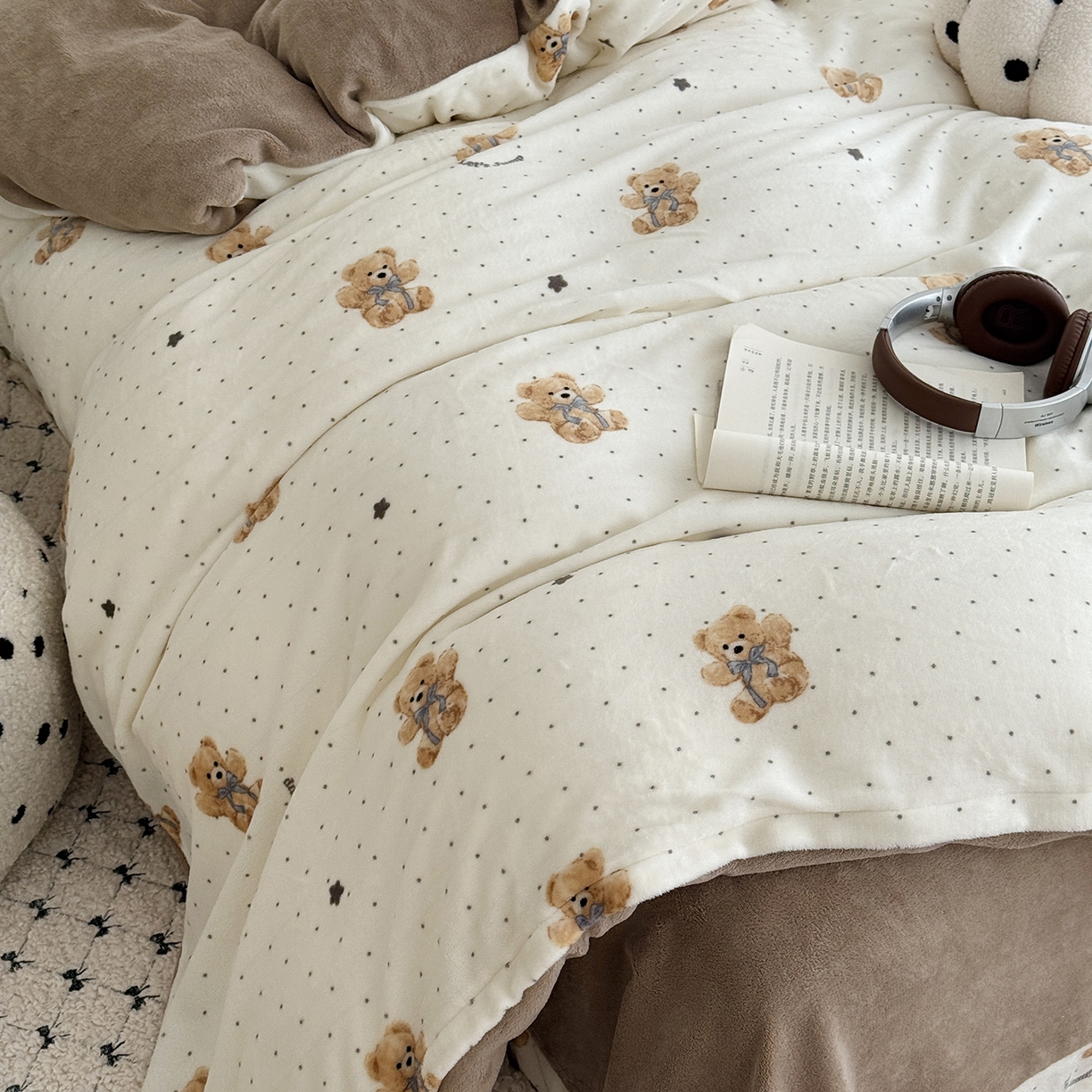 91家纺网 家纺一手货源 找家纺 于果 2025新款牛奶绒印花四件套 星空熊仔