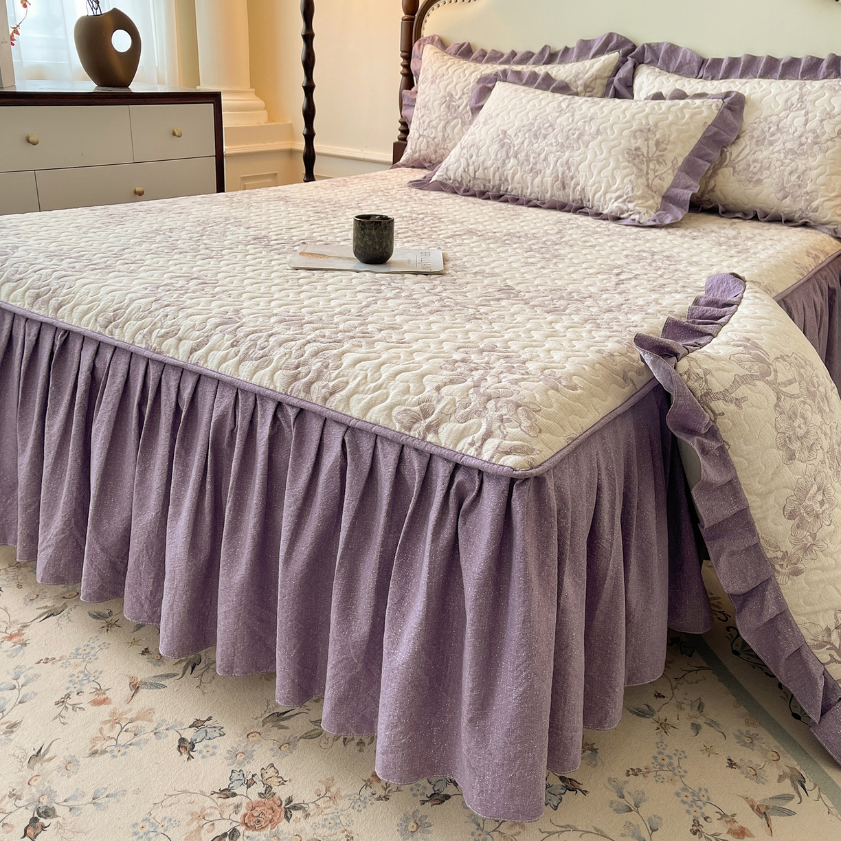 91家纺网 家纺一手货源 找家纺 笠裙家纺 2025新款加厚云感水洗棉印花夹棉床裙床罩 云黛紫