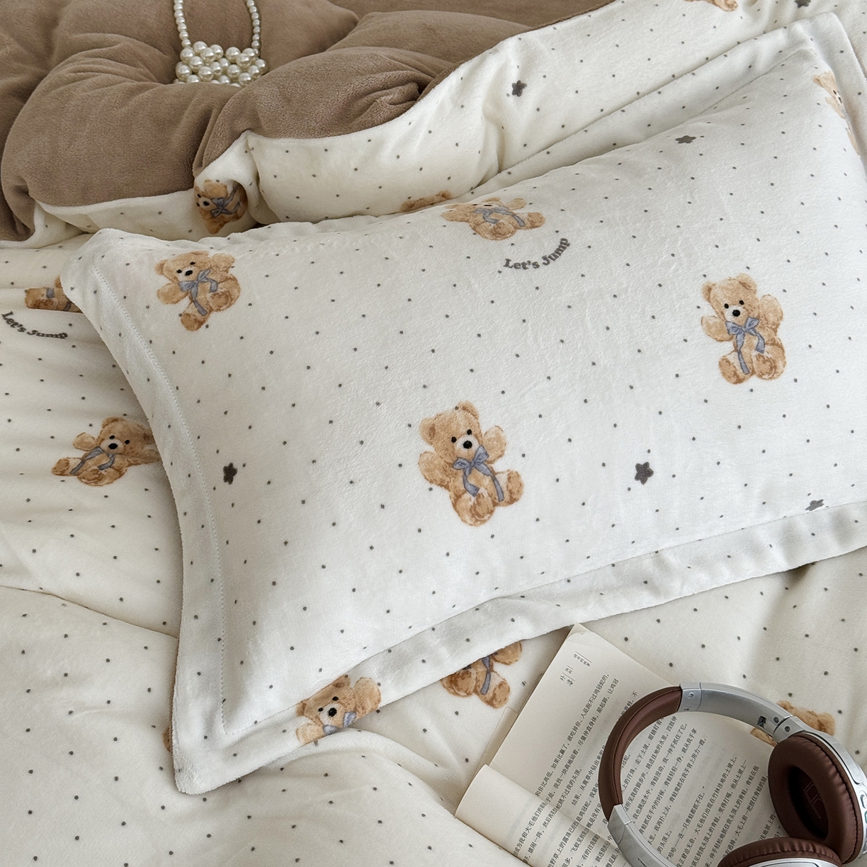 91家纺网 家纺一手货源 找家纺 于果 2025新款牛奶绒印花四件套 星空熊仔