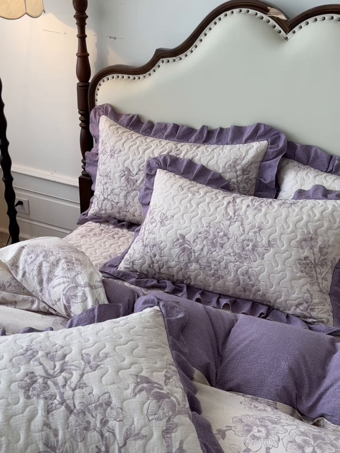 91家纺网 家纺一手货源 找家纺 笠裙家纺 2025新款加厚云感水洗棉印花夹棉床裙床罩 云黛紫