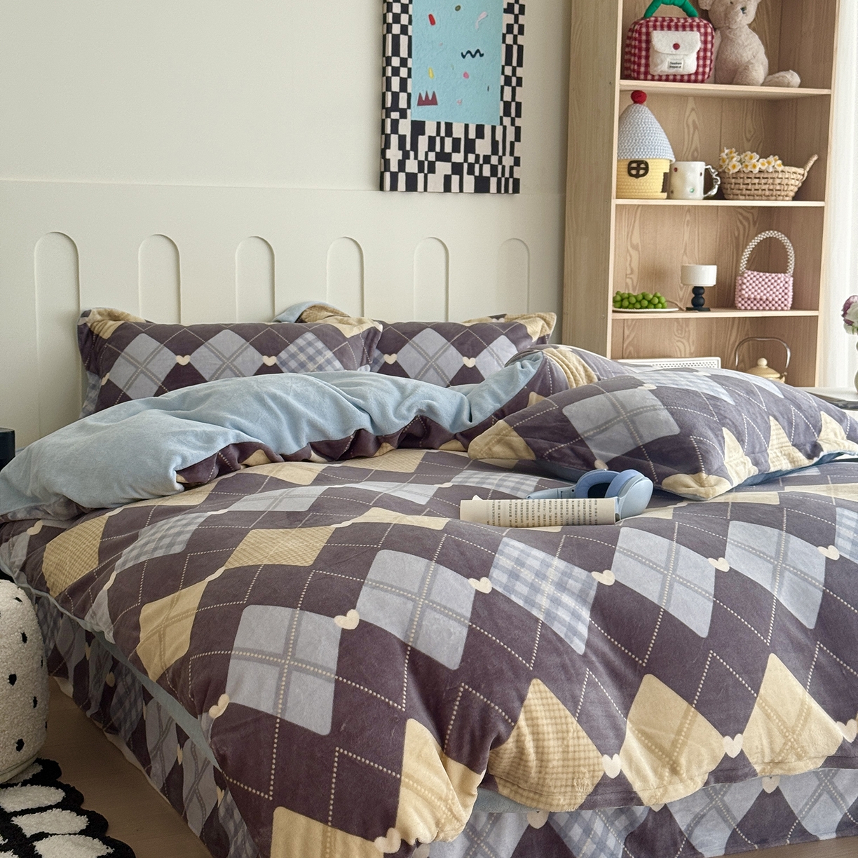 91家纺网 家纺一手货源 找家纺 于果 2025新款牛奶绒印花四件套 英俊风情