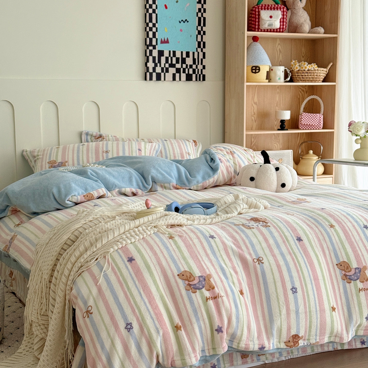 91家纺网 家纺一手货源 找家纺 于果 2025新款牛奶绒印花四件套 悦动萌宠