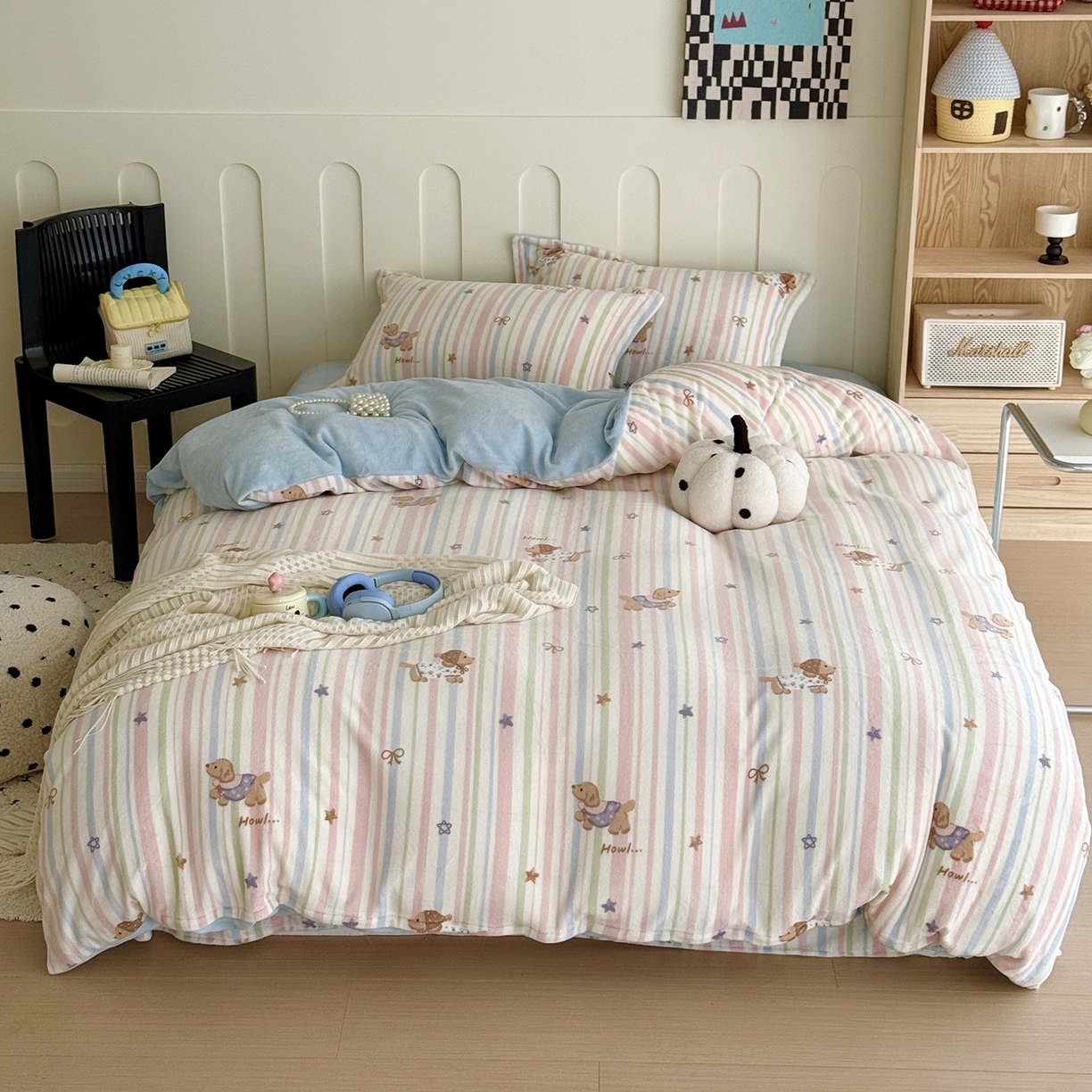 91家纺网 家纺一手货源 找家纺 于果 2025新款牛奶绒印花四件套 悦动萌宠