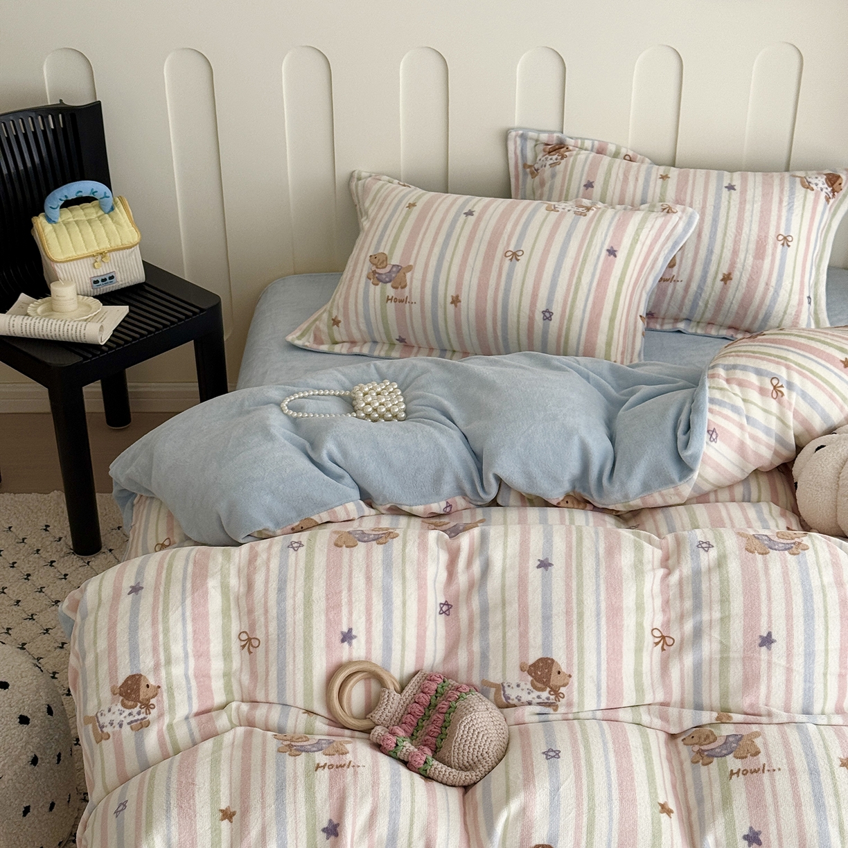 91家纺网 家纺一手货源 找家纺 于果 2025新款牛奶绒印花四件套 悦动萌宠