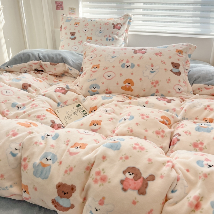 91家纺网 家纺一手货源 找家纺 慕尚家纺 2025新款田园花卉类印花牛奶绒高克重单被套 图图狗