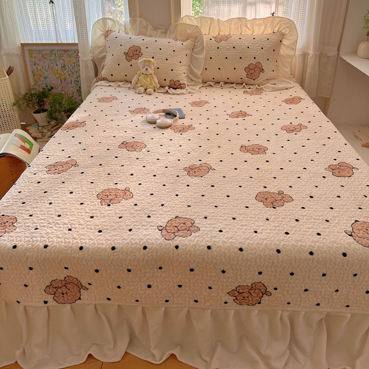 91家纺网 家纺一手货源 找家纺 （总）红嘴企鹅 2025新款花边加厚牛奶绒单品床盖单件床盖三件套