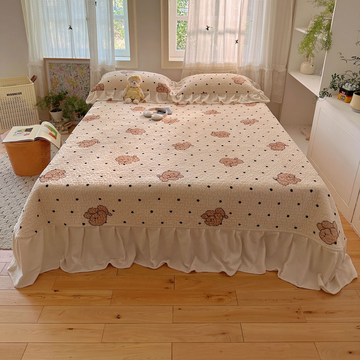 91家纺网 家纺一手货源 找家纺 （总）红嘴企鹅 2025新款花边加厚牛奶绒单品床盖单件床盖三件套