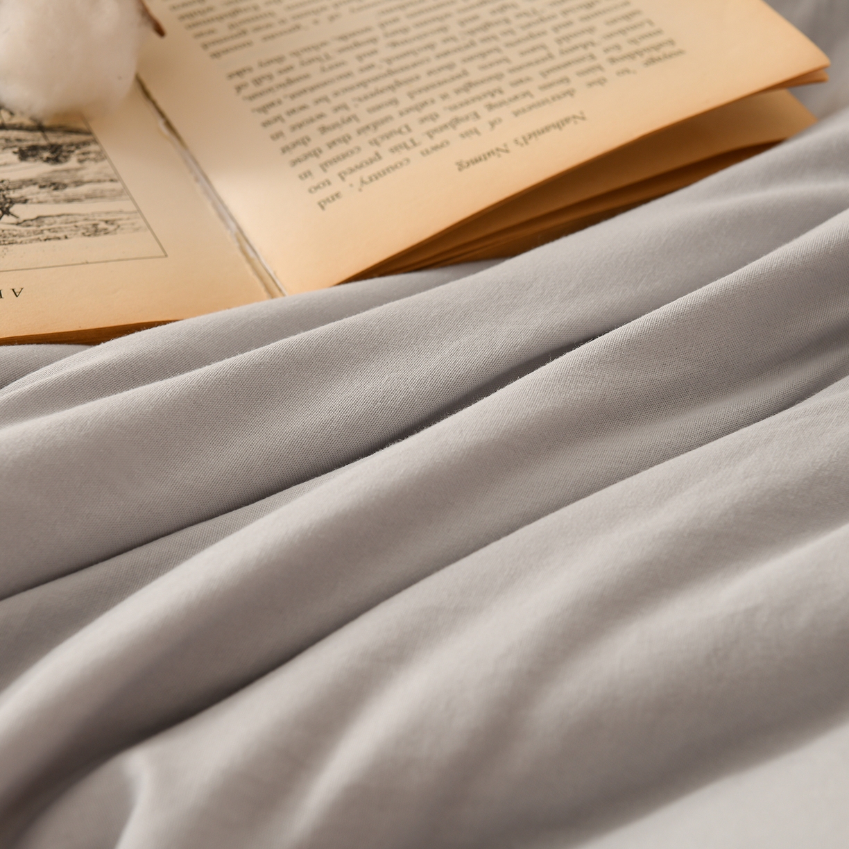 91家纺网 家纺一手货源 找家纺 锦逸家居 2025新款亲肤舒适水洗棉新疆棉花被被子被芯 白灰