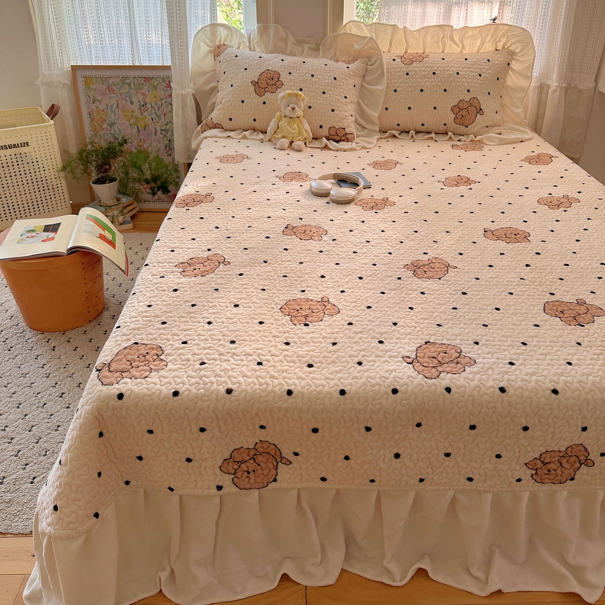 91家纺网 家纺一手货源 找家纺 （总）红嘴企鹅 2025新款花边加厚牛奶绒单品床盖单件床盖三件套