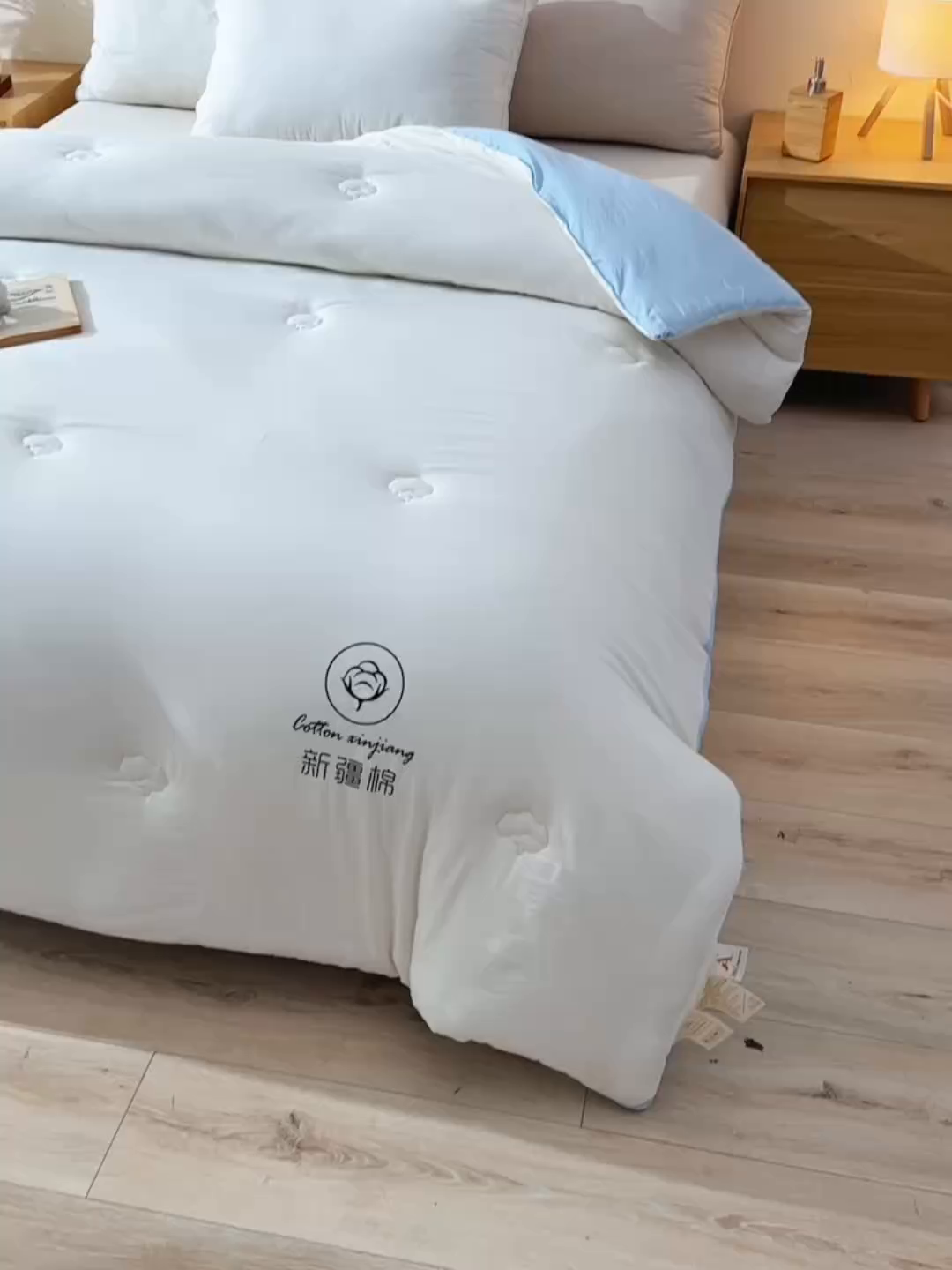 91家纺网 家纺一手货源 找家纺 锦逸家居 2025新款亲肤舒适水洗棉新疆棉花被被子被芯 白蓝