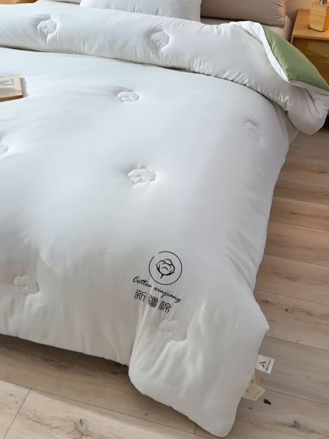 91家纺网 家纺一手货源 找家纺 锦逸家居 2025新款亲肤舒适水洗棉新疆棉花被被子被芯 白果绿