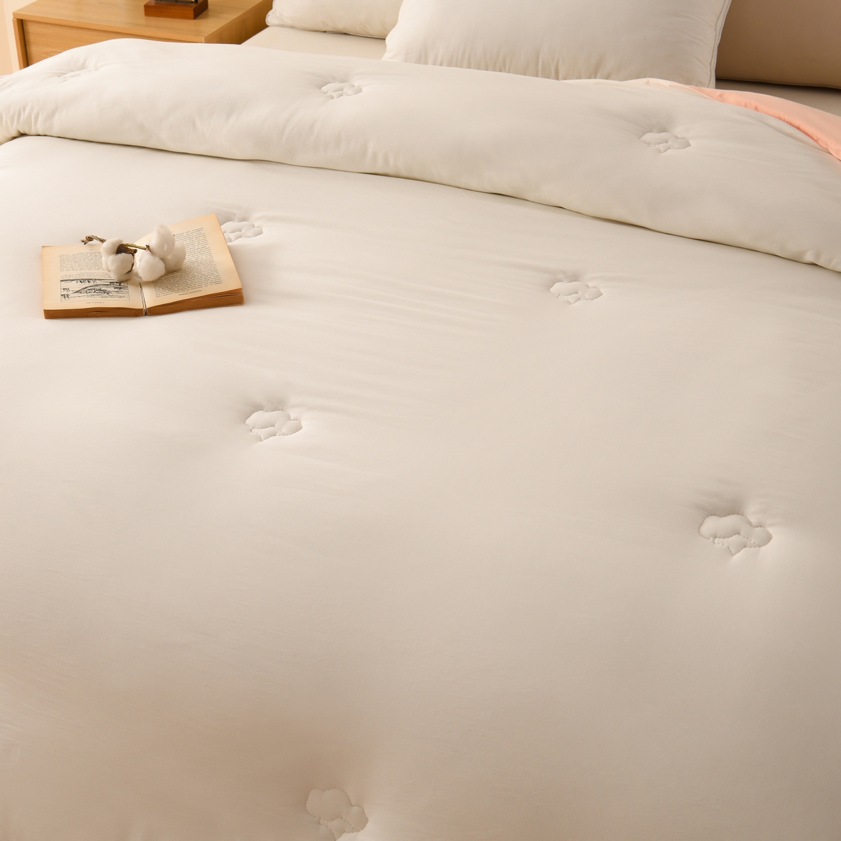 91家纺网 家纺一手货源 找家纺 锦逸家居 2025新款亲肤舒适水洗棉新疆棉花被被子被芯 白粉