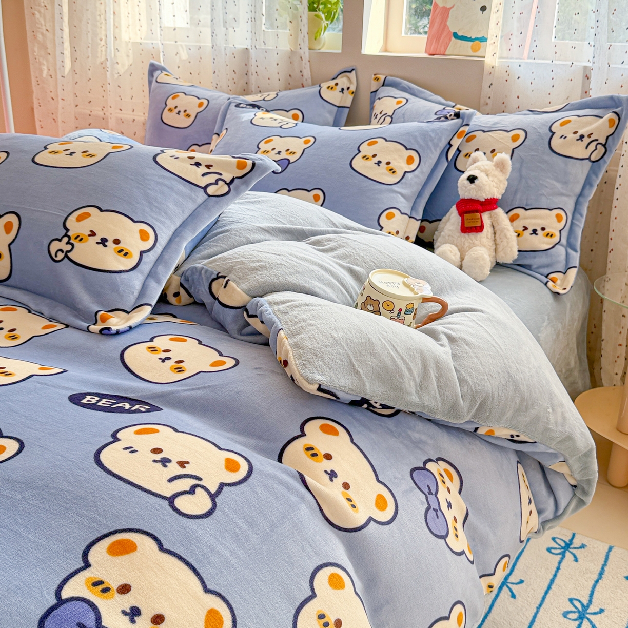 91家纺网 家纺一手货源 找家纺 慕尚家纺 2025新款高克重田园花卉类加厚牛奶绒3.5kg四件套 表情熊