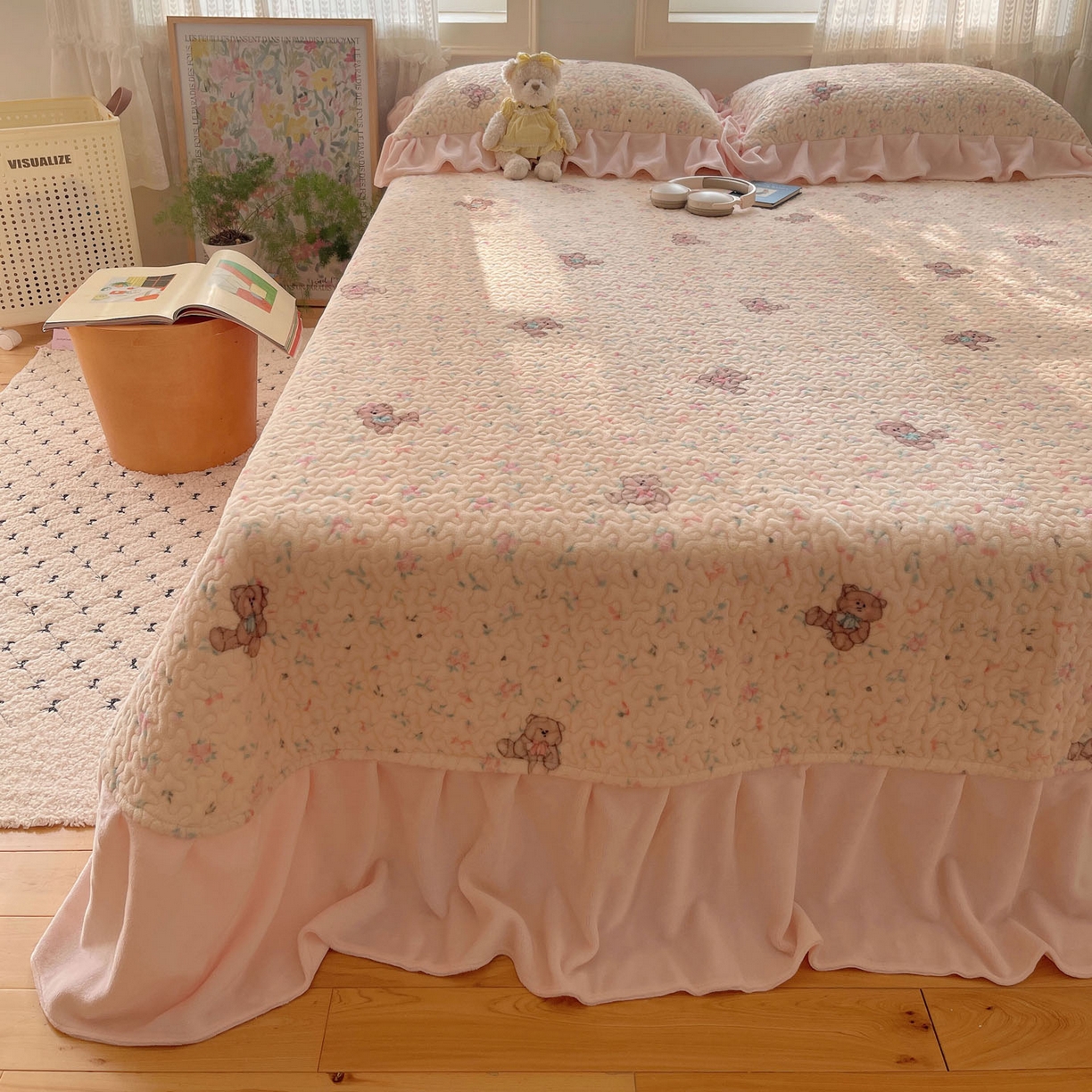 91家纺网 家纺一手货源 找家纺 （总）红嘴企鹅 2025新款花边加厚牛奶绒单品床盖单件床盖三件套