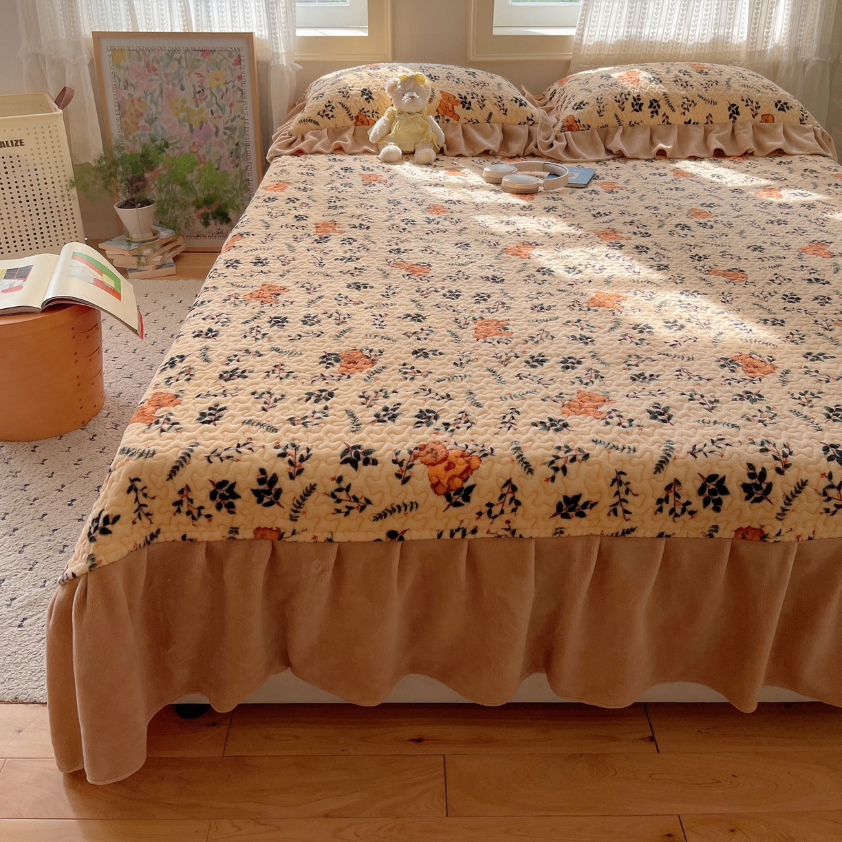 91家纺网 家纺一手货源 找家纺 （总）红嘴企鹅 2025新款花边加厚牛奶绒单品床盖单件床盖三件套