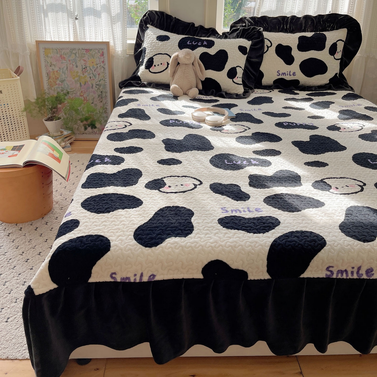 91家纺网 家纺一手货源 找家纺 （总）红嘴企鹅 2025新款花边加厚牛奶绒单品床盖单件床盖三件套