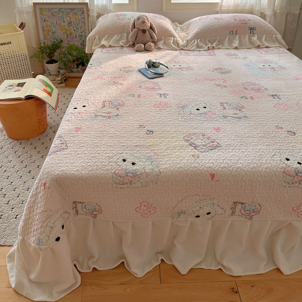 91家纺网 家纺一手货源 找家纺 （总）红嘴企鹅 2025新款花边加厚牛奶绒单品床盖单件床盖三件套