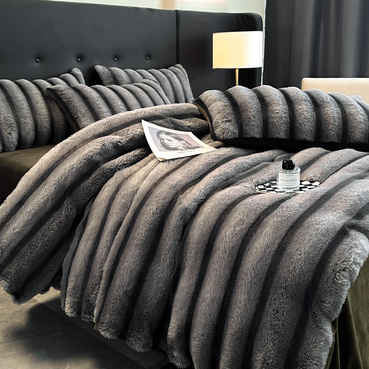 91家纺网 家纺一手货源 找家纺 （总）丝印良品 2025新款条纹兔毛绒牛奶绒四件套