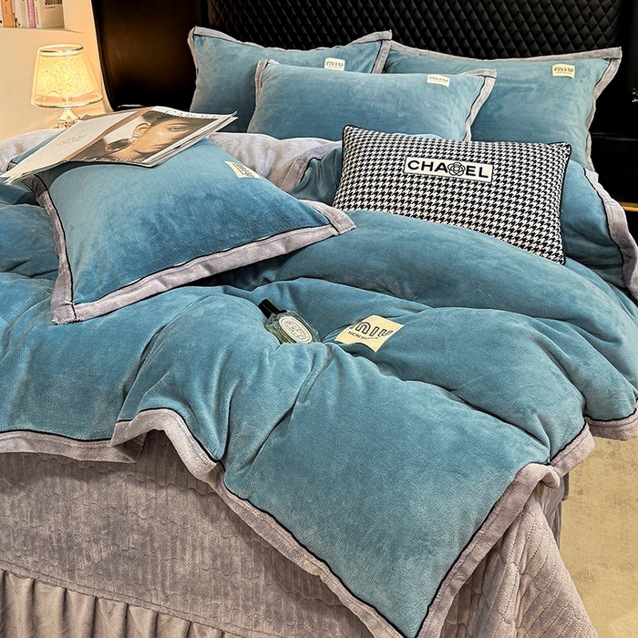 91家纺网 家纺一手货源 找家纺 （总）芷卧 2025新款高克重牛奶绒四件套床盖款