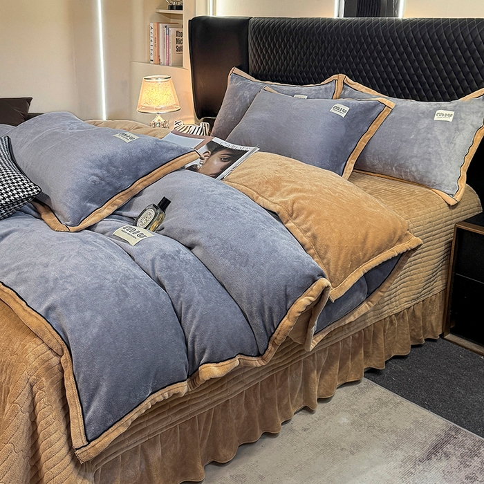 91家纺网 家纺一手货源 找家纺 芷卧 2025新款高克重牛奶绒四件套床盖款 马亚尔-浅灰