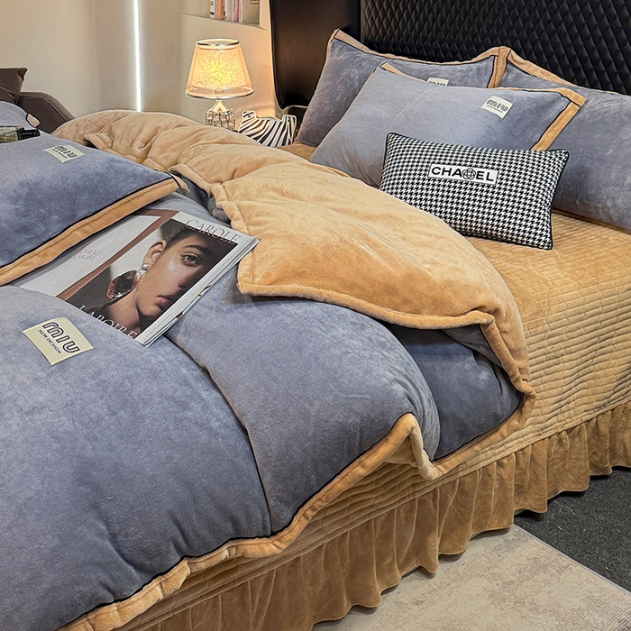 91家纺网 家纺一手货源 找家纺 芷卧 2025新款高克重牛奶绒四件套床盖款 马亚尔-浅灰