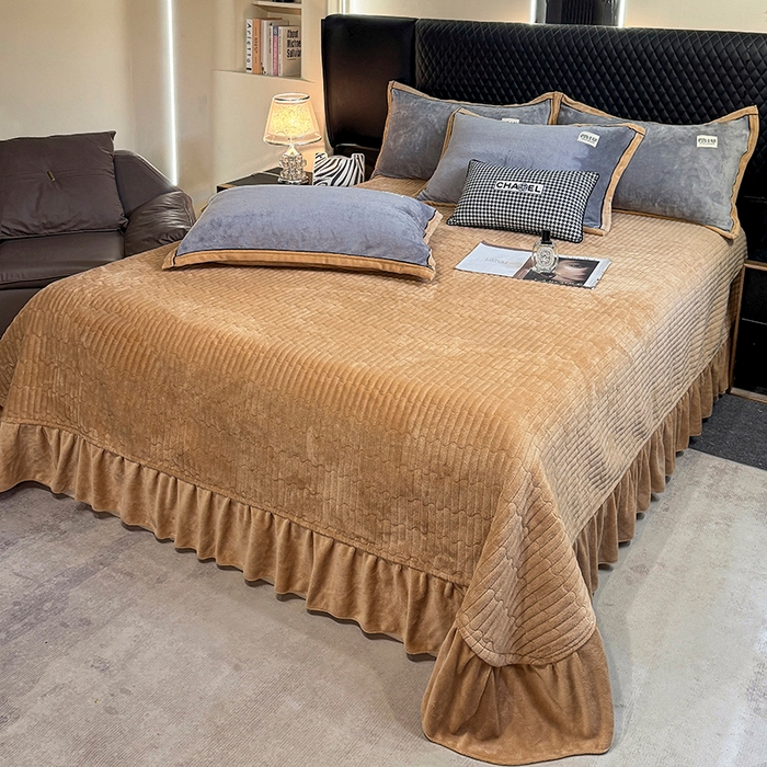 91家纺网 家纺一手货源 找家纺 芷卧 2025新款高克重牛奶绒四件套床盖款 马亚尔-浅灰