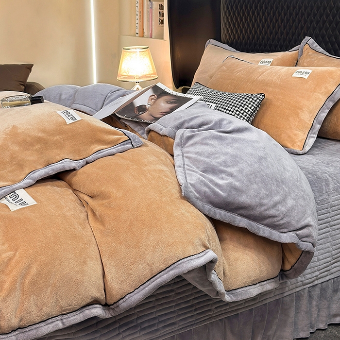 91家纺网 家纺一手货源 找家纺 芷卧 2025新款高克重牛奶绒四件套床盖款 马亚尔-卡其