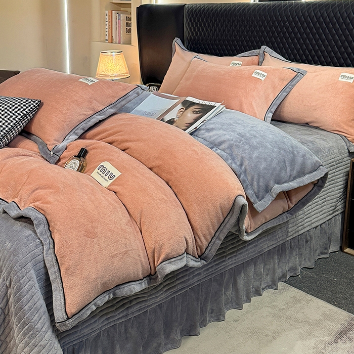 91家纺网 家纺一手货源 找家纺 芷卧 2025新款高克重牛奶绒四件套床盖款 马亚尔-暗粉