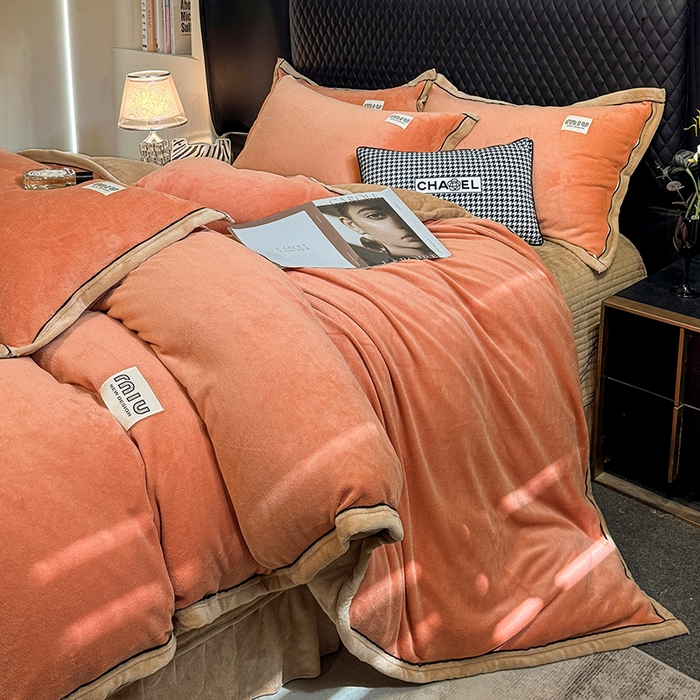 91家纺网 家纺一手货源 找家纺 芷卧 2025新款高克重牛奶绒四件套床盖款 马亚尔-爱桔