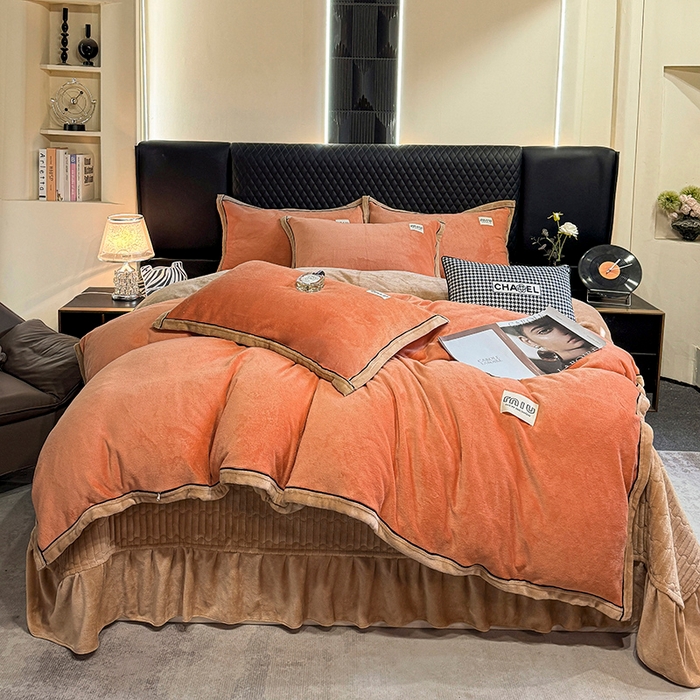 91家纺网 家纺一手货源 找家纺 芷卧 2025新款高克重牛奶绒四件套床盖款 马亚尔-爱桔